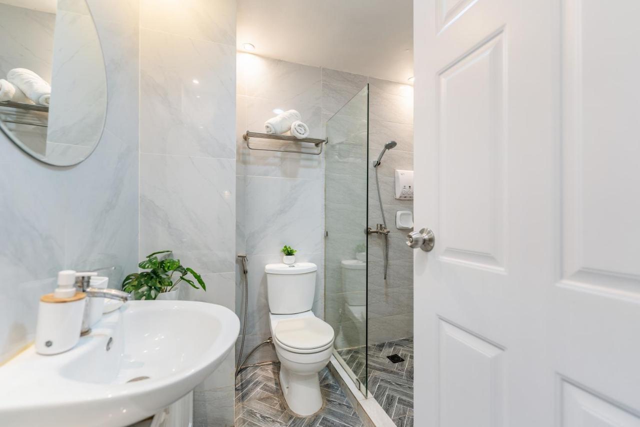 막탄 Amani 729, 3 Minutes To Airport,With Gym & Pool,100Mbps Wifi,Free Netflix 아파트 외부 사진